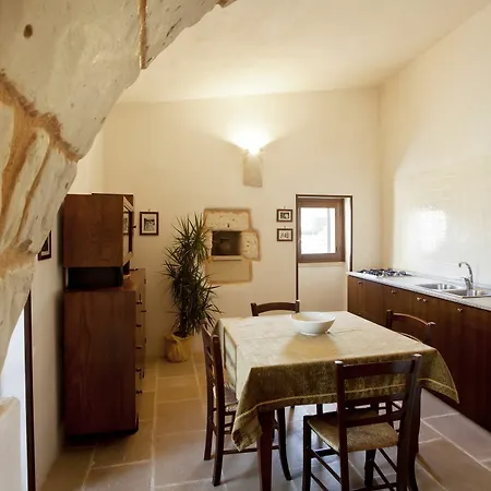 מלון Masseria Costarella