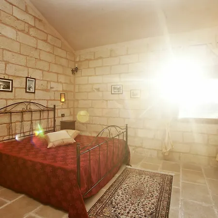 ホテル Masseria Costarella メレンドゥーニョ