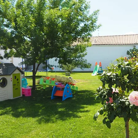 Masseria Costarella מלון *