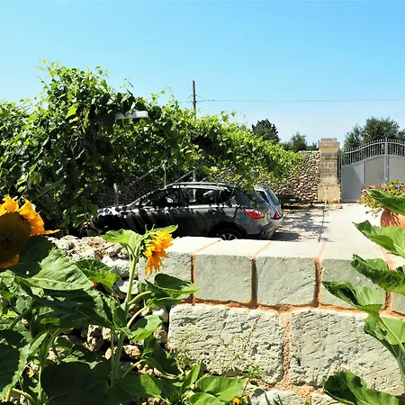 Masseria Costarella * メレンドゥーニョ