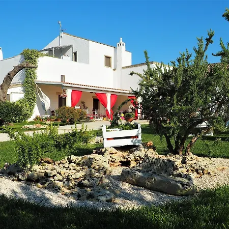 Masseria Costarella מלון *