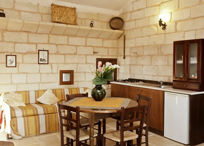 מלון Masseria Costarella מלנדוניו