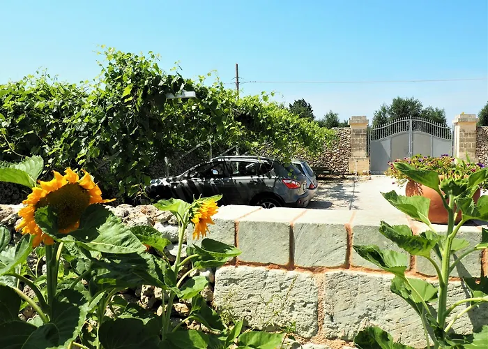 Masseria Costarella * מלנדוניו